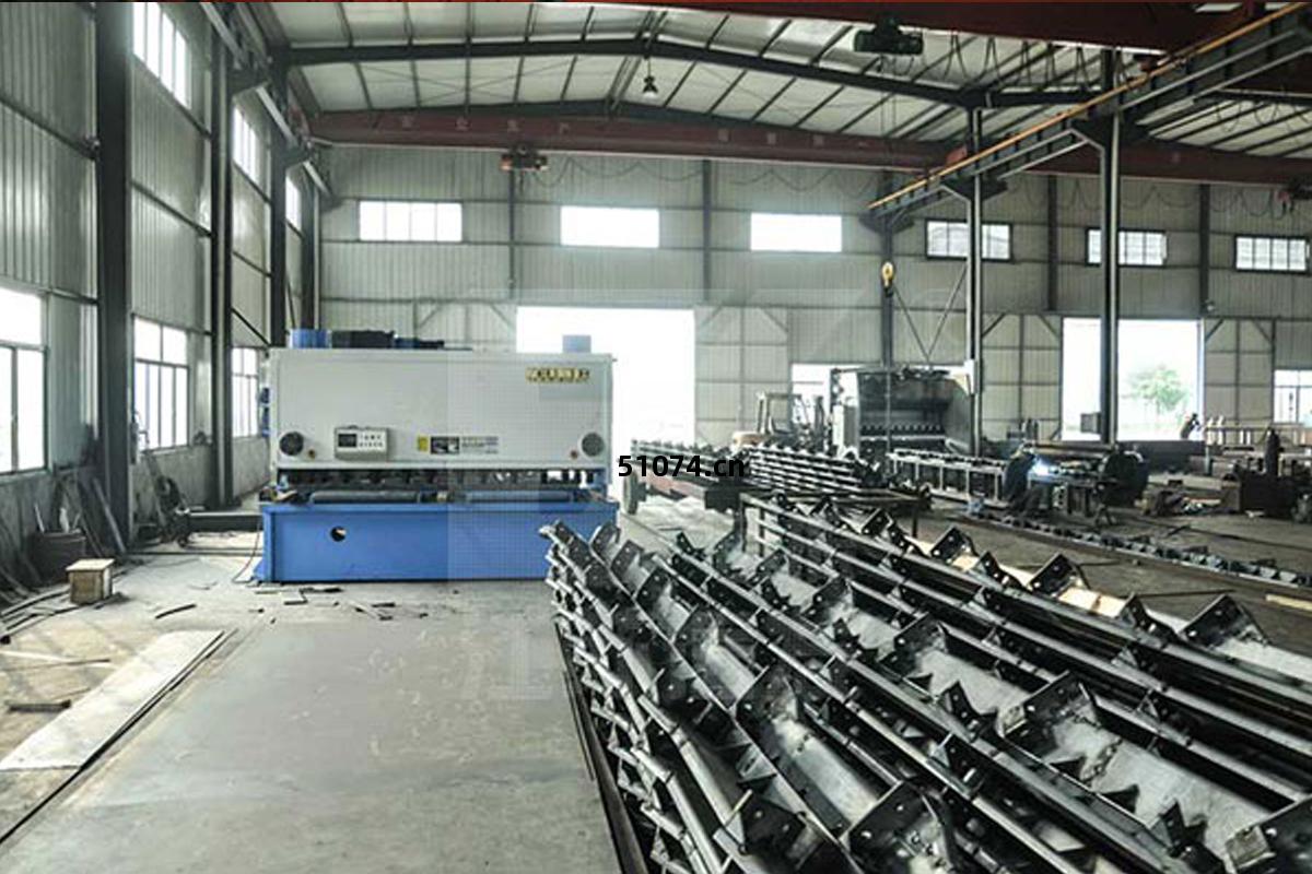 生(sheng)產車(che)間